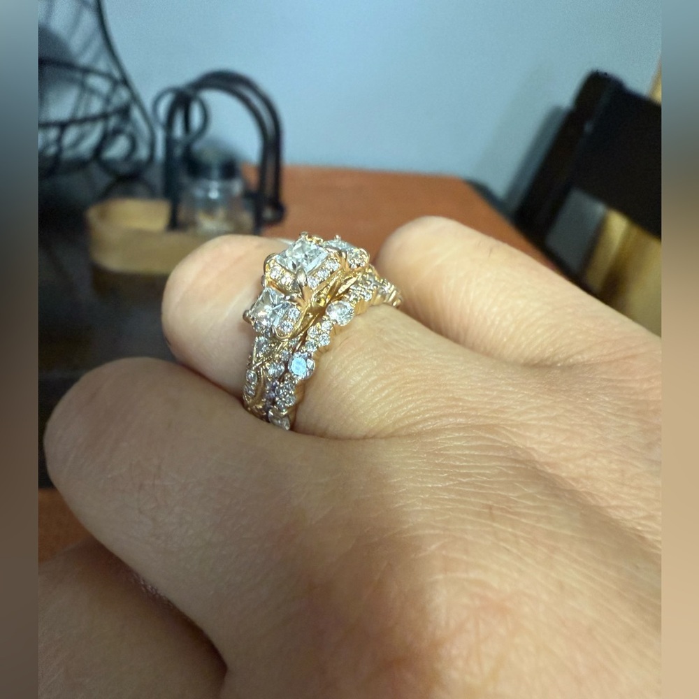 Elegant Gold Diamond Ring Set